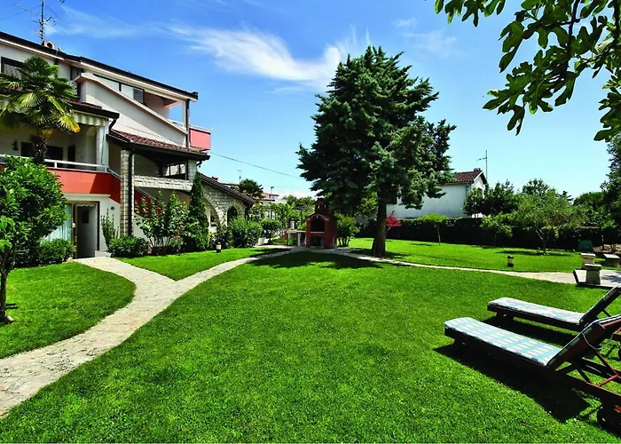 2 Bedroom Beautiful Apartment In Savudrija